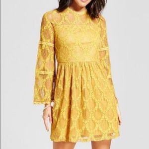 Women's Bell-Sleeve yellow lace Dress